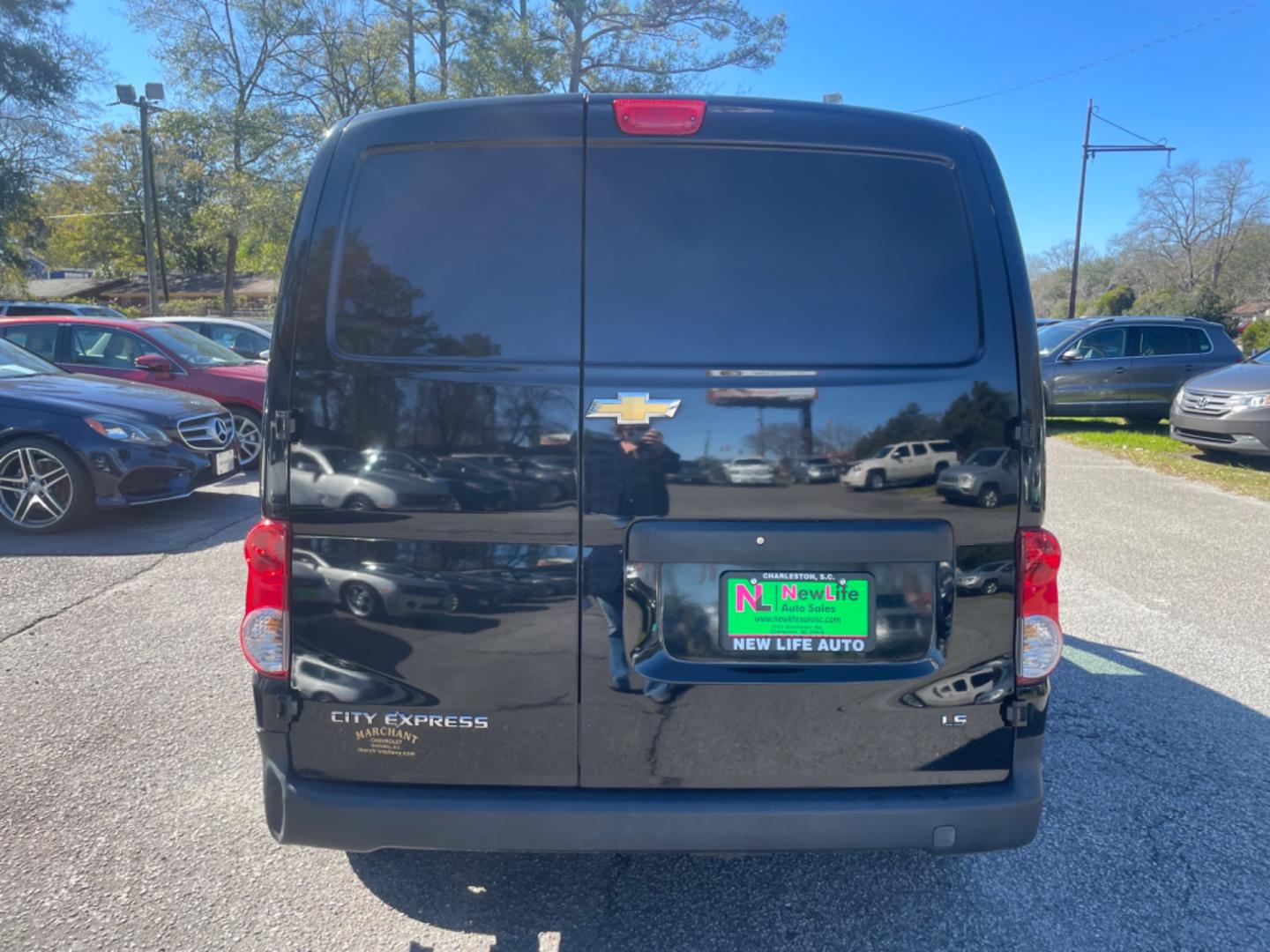 2017 BLACK CHEVROLET CITY EXPRESS LS (3N63M0YN6HK) with an 2.0L engine, Continuously Variable transmission, located at 5103 Dorchester Rd., Charleston, SC, 29418-5607, (843) 767-1122, 36.245171, -115.228050 - Photo#5